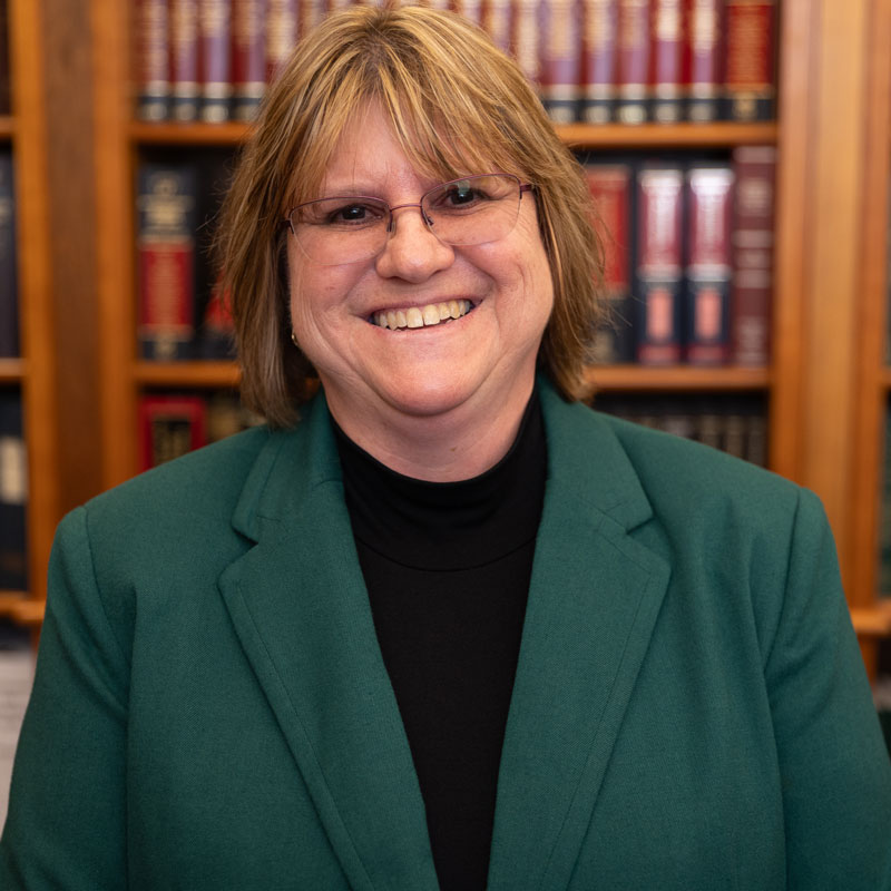 Linda Fronsman Headshot